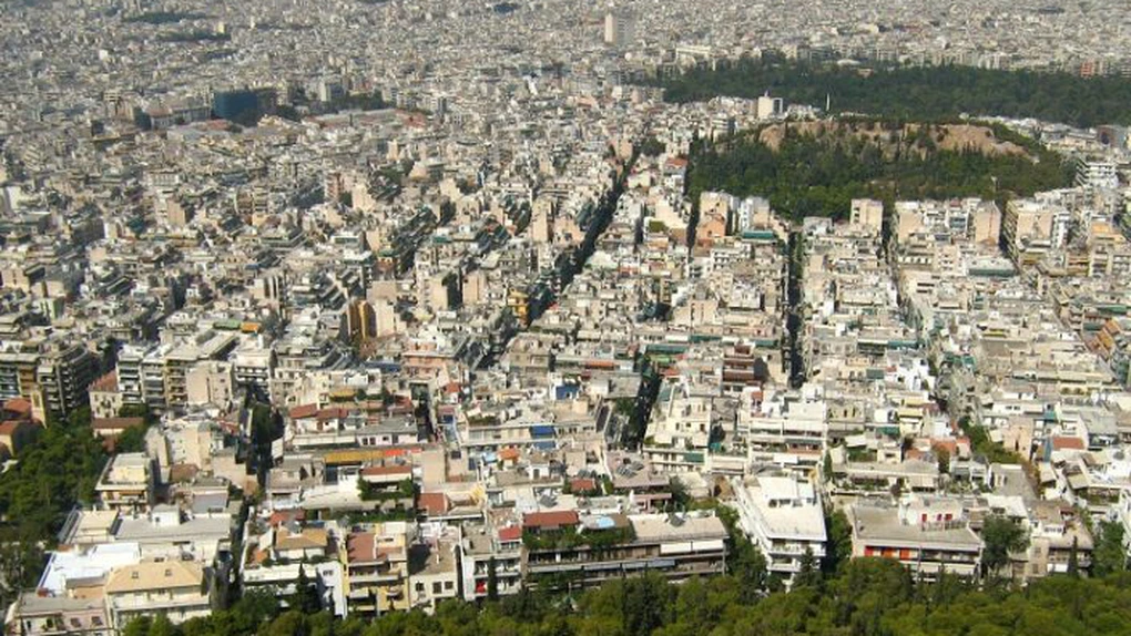 Grecia: Explozie a unui dispozitiv artizanal în faţa unui birou de impozite din Atena