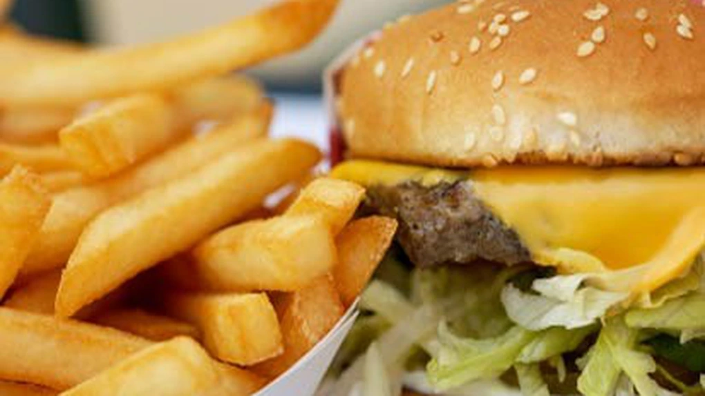 Marea Britanie adoptă taxa pe fast-food. Când ar putea fi introdusă şi în România