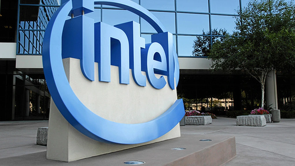 Veniturile şi profitul Intel au crescut puternic în 2011. Compania pregăteşte investiţii mari