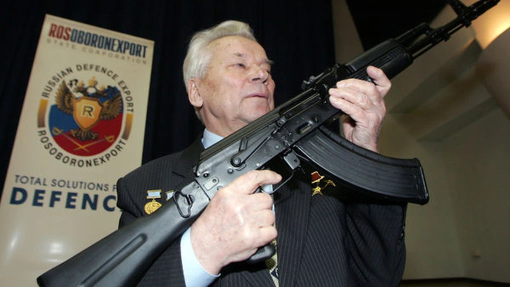 Inventatorul AK-47, Mihail Kalaşnikov, a fost internat la terapie intensivă