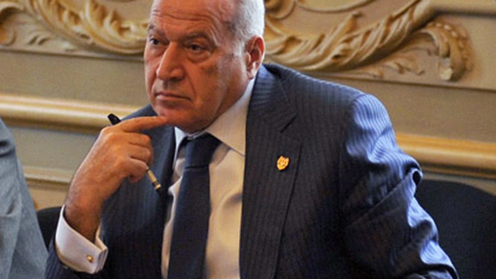Dan Voiculescu demisionează din Senat