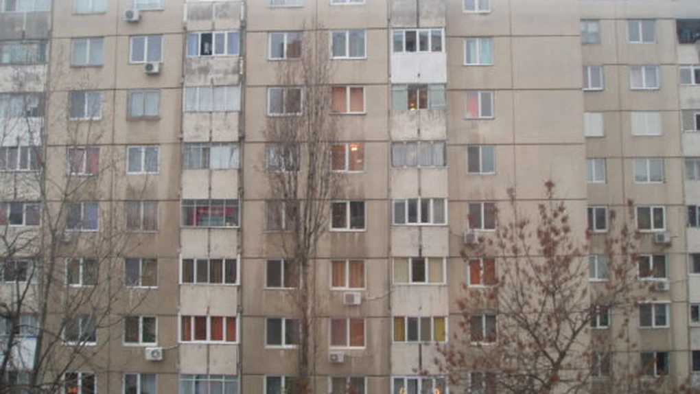 Apartamentele vechi din Bucureşti s-au ieftinit şi în august