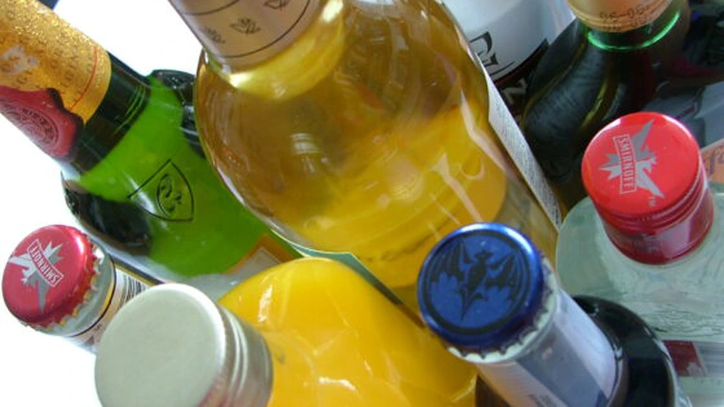 Aproape 240 de tone de băuturi alcoolice, confiscate de la o societate din Prahova