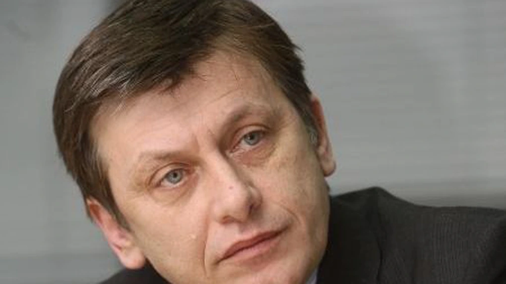 Crin Antonescu a preluat funcţia de preşedinte al României de la Băsescu