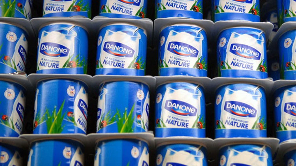 După 40 de ani, Danone schimbă forma borcanului de iaurt
