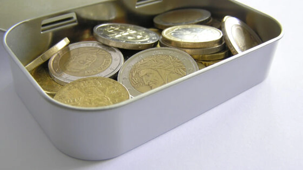 Cursul s-a mentinut uşor peste 4,35 lei/euro