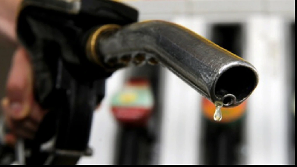 Prețurile carburanților continuă să crească accelerat. 14 bani pe litru în plus în ultima săptămână