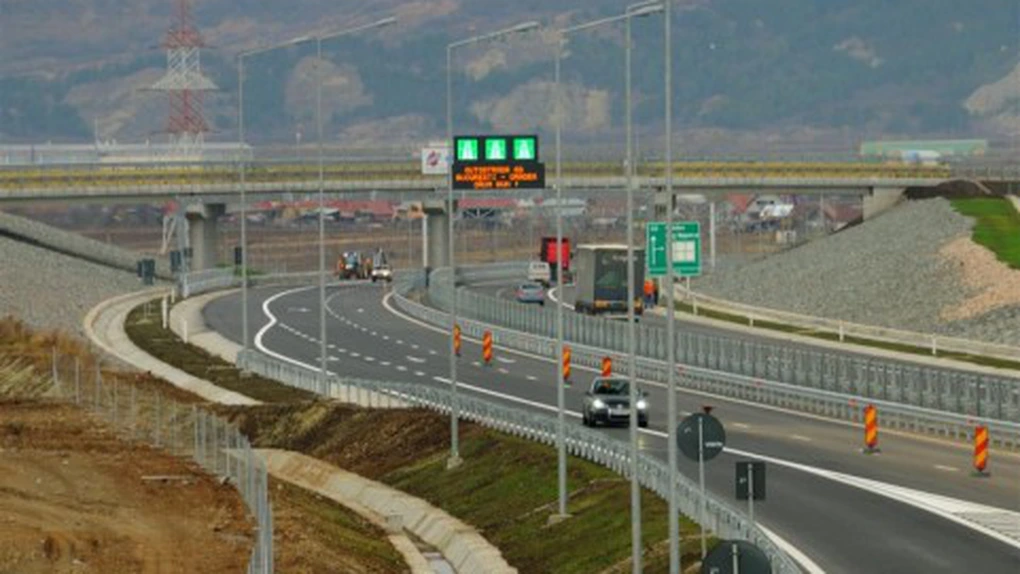 Documente semnate pentru reluarea lucrărilor la o secţiune a Autostrăzii Transilvania