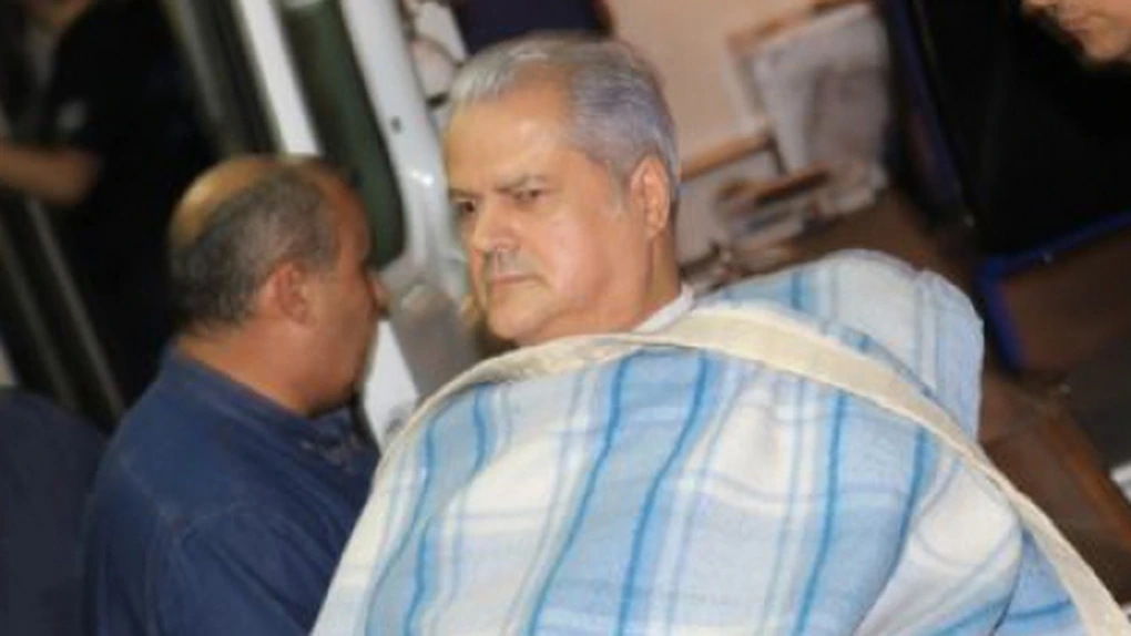 Adrian Năstase a fost transferat la Penitenciarul Spital Jilava