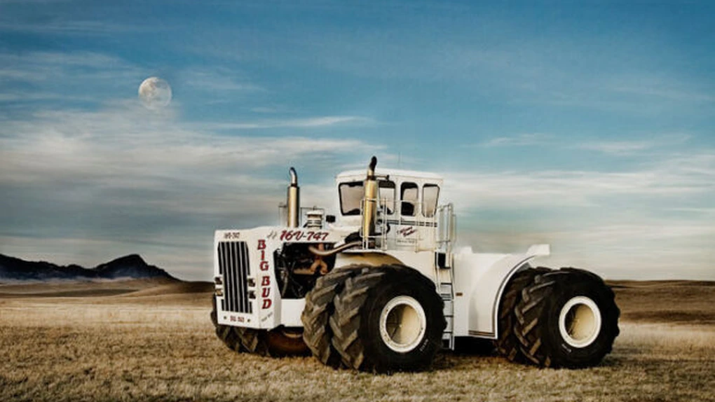 Cel mai mare tractor din lume: Un monstru de 900 de cai putere. GALERIE FOTO şi VIDEO