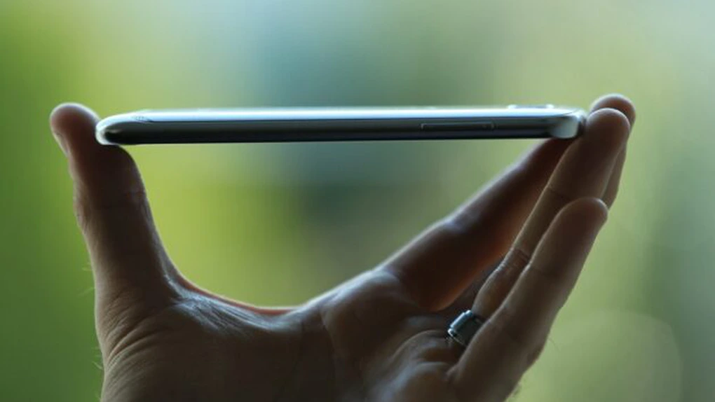 Samsung a lansat seria de telefoane cu Windows Phone 8 GALERIE FOTO