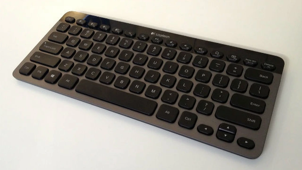 Tastatura la care poţi conecta simultan PC-ul, tableta şi smartphone-ul