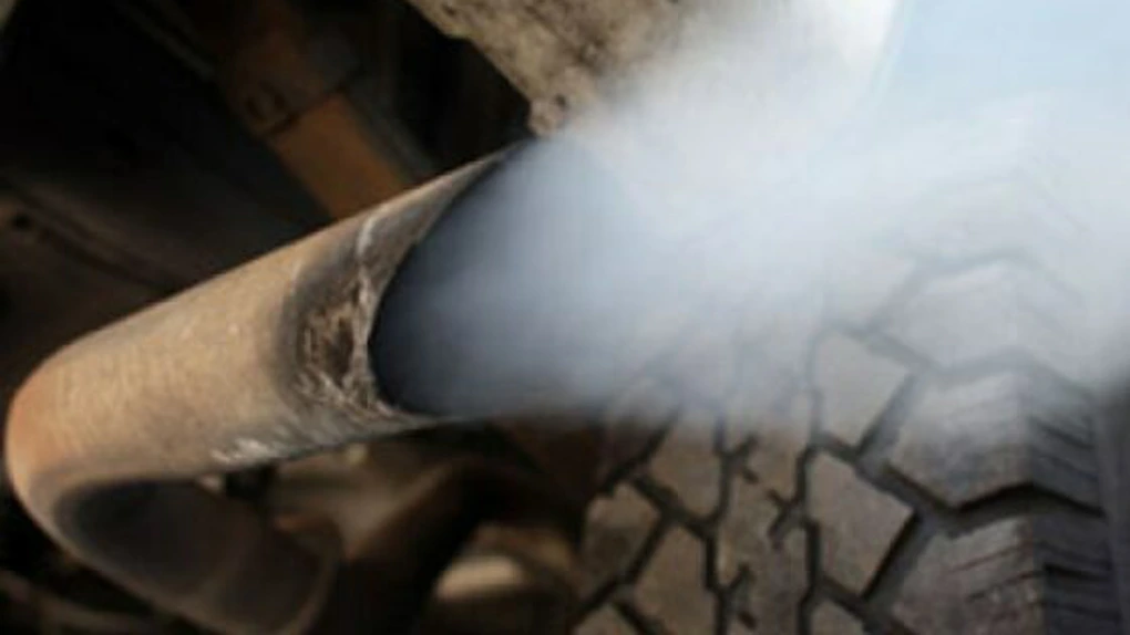 Ministrul Mediului se opune taxei de poluare de 1 ban pe litru de carburant