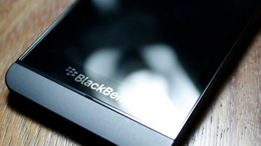 Cum arată BlackBerry-ul care va concura iPhone 5 GALERIE FOTO