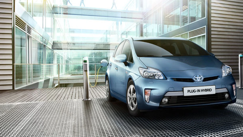 Toyota a lansat în România modelul Prius Plug-In Hybrid, la un preţ de 43.900 euro