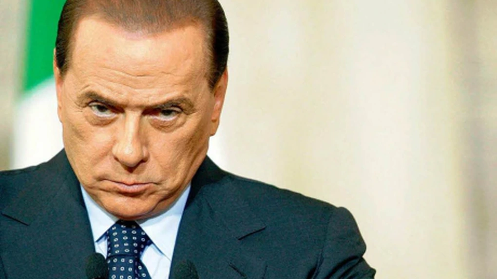 Nouă anchetă împotriva lui Berlusconi, la Napoli, pentru coruperea unui politician
