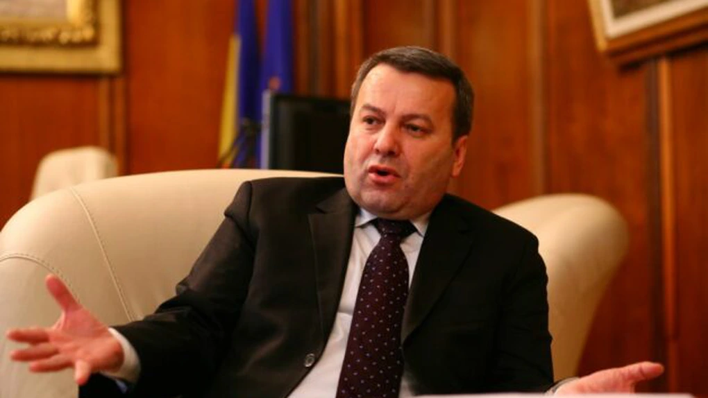 Ialomiţianu: Bugetul pe 2013 este unul al sărăciei. E posibil să ne întoarcem la recesiune