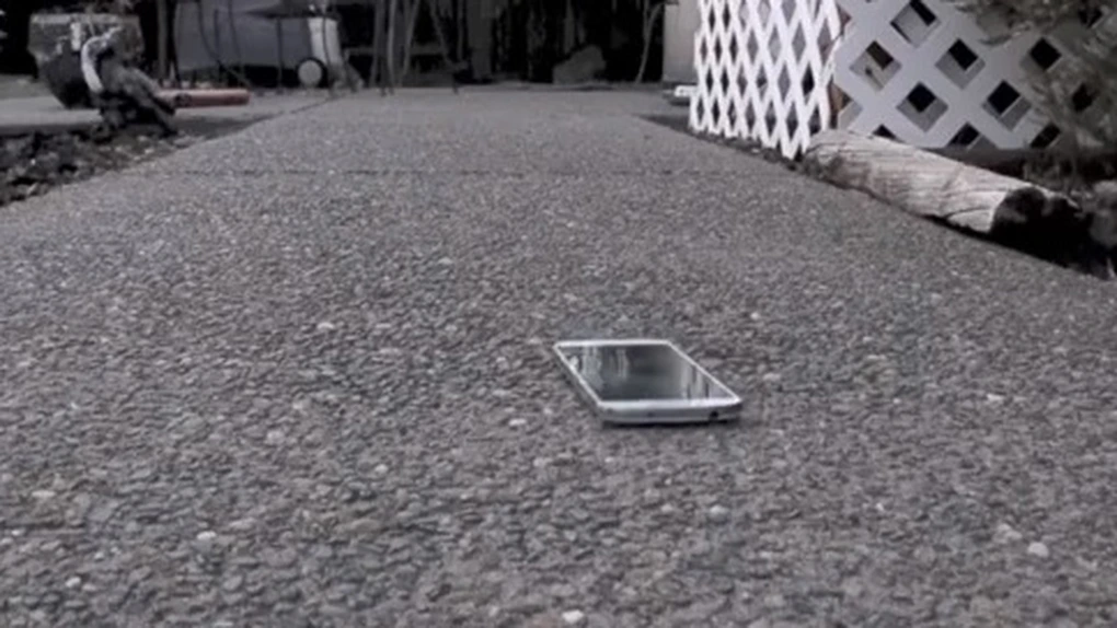 Primul test de rezistenţă al Samsung Galaxy S4 - VIDEO AICI