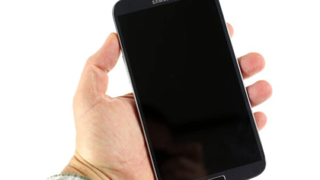 Samsung va lansa luna viitoare telefonul gigant. Vezi aici detalii şi FOTO