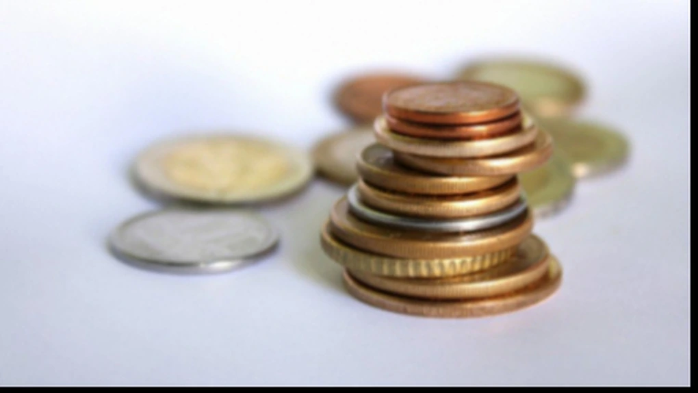 Cursul a închis aproape de 4,42 lei/euro