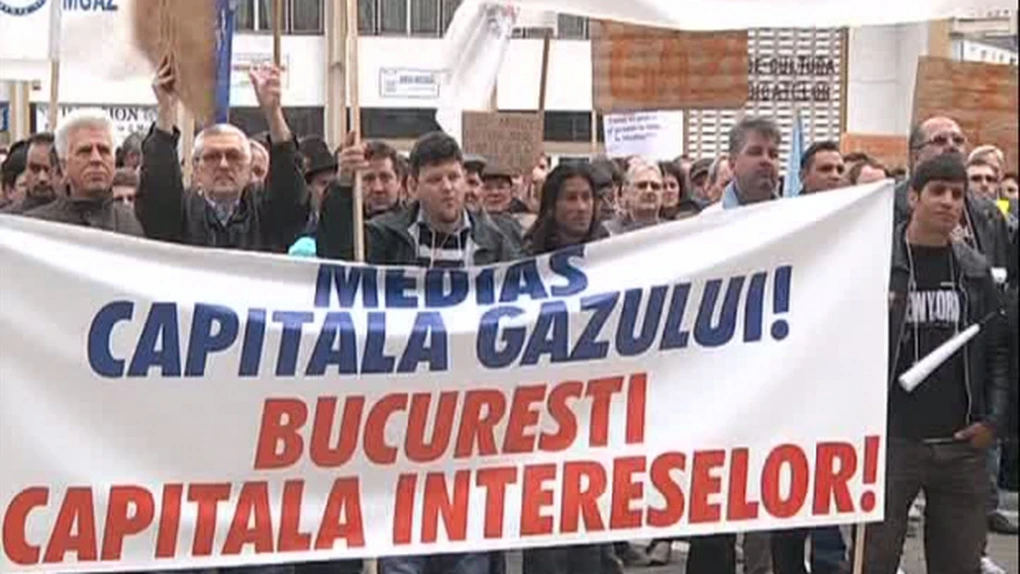 Mediaş: Circa 3.000 de oameni protestează faţă de intenţia deschiderii unui sediu Romgaz în Capitală