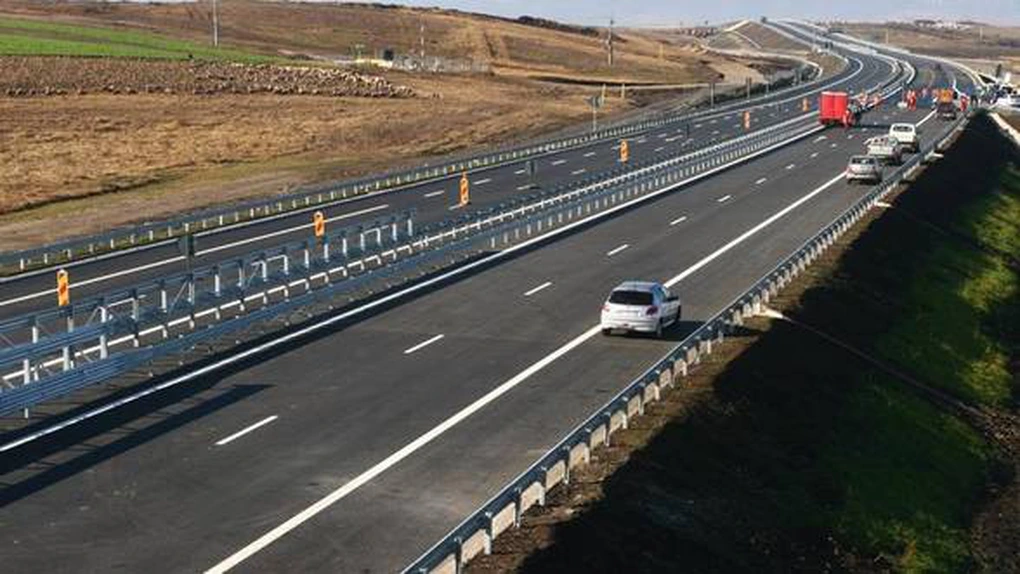 Reţeaua de autostrăzi creşte cu 2% anul acesta, adică doar 15 km, dar salariile şefilor de la Autostrăzi cresc cu 140%