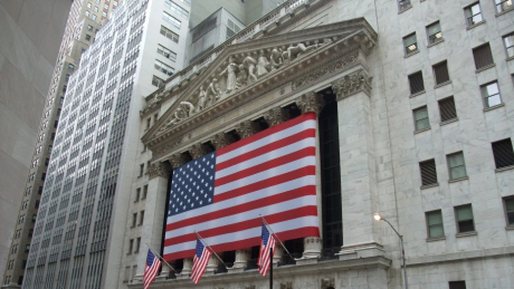 Wall Street a deschis în scădere