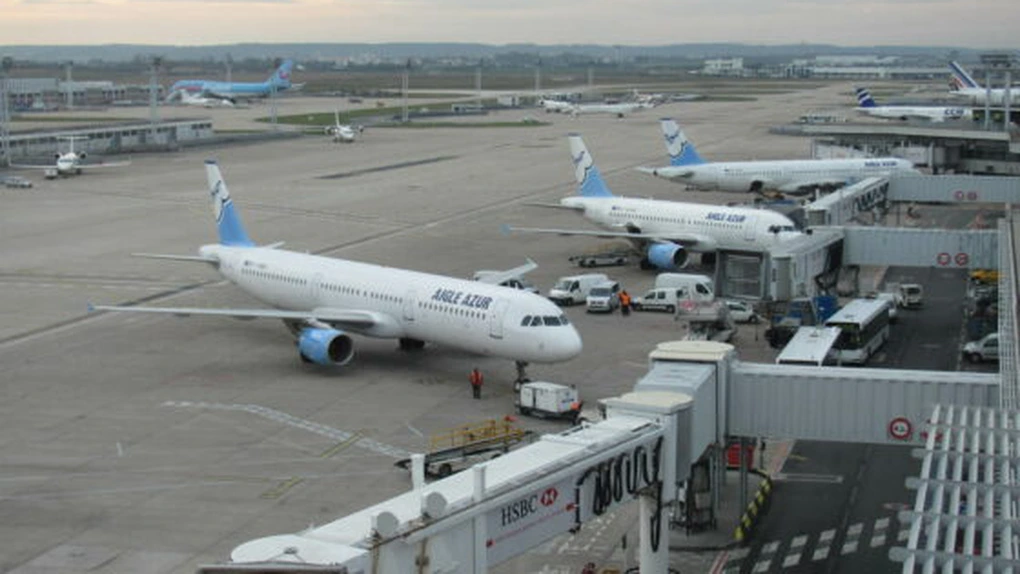 Franţa va atrage 738 milioane euro prin vânzarea a 9,5% din Aeroports de Paris