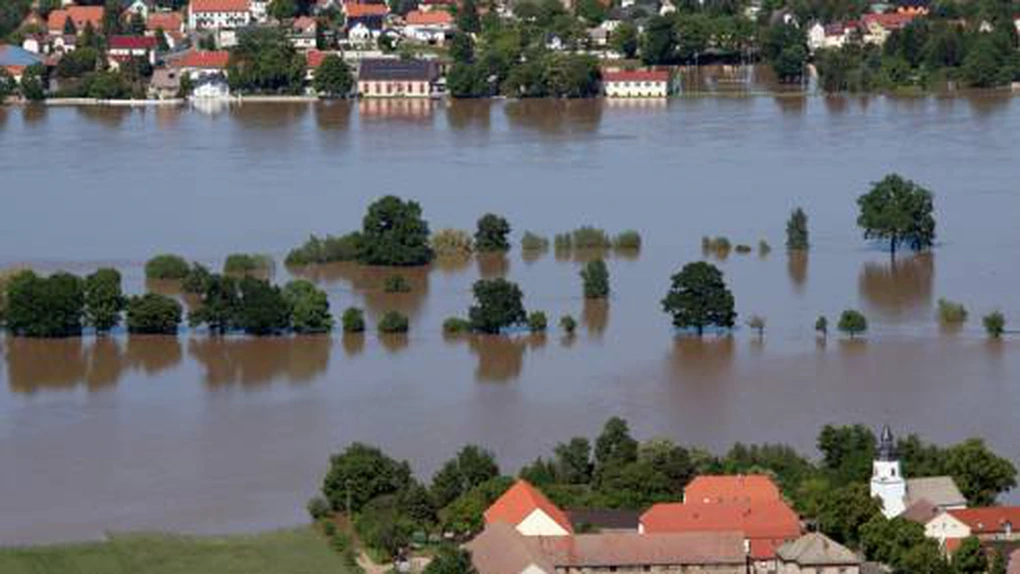 Germania: Asigurătorii ar putea înregistra pierderi de un miliard de euro din cauza inundaţiilor - Fitch