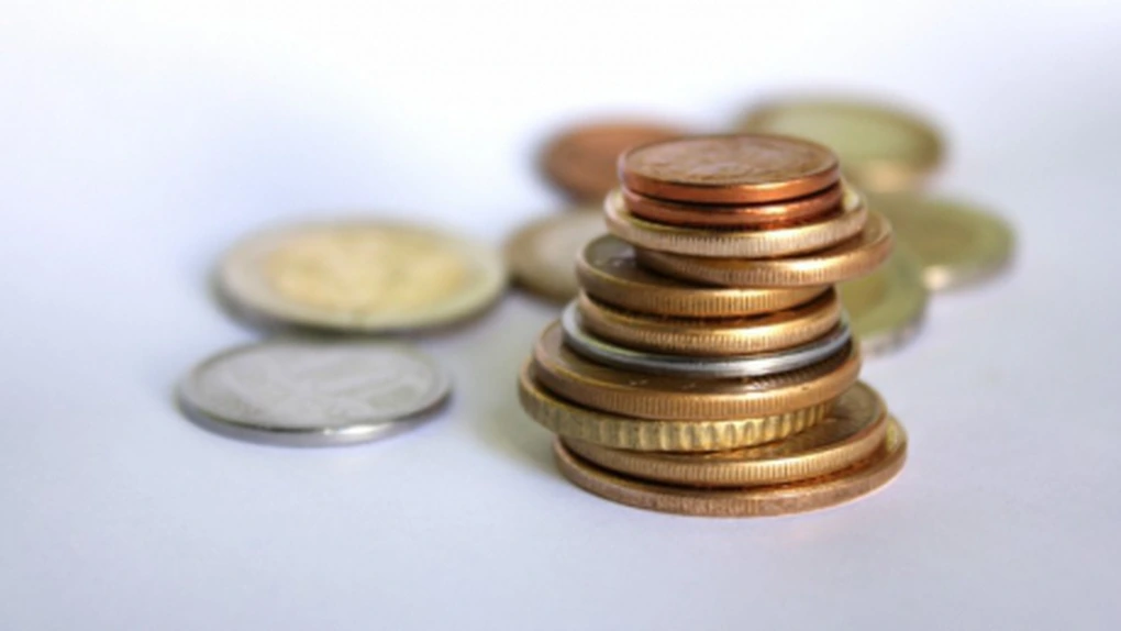 Cursul a încheiat şedinţa interbancară în creştere uşoară, la 4,45 lei/euro