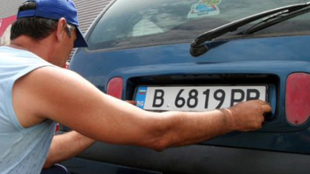 O nouă iniţiativă menită să pună capăt autoturismelor cu numere bulgăreşti în România