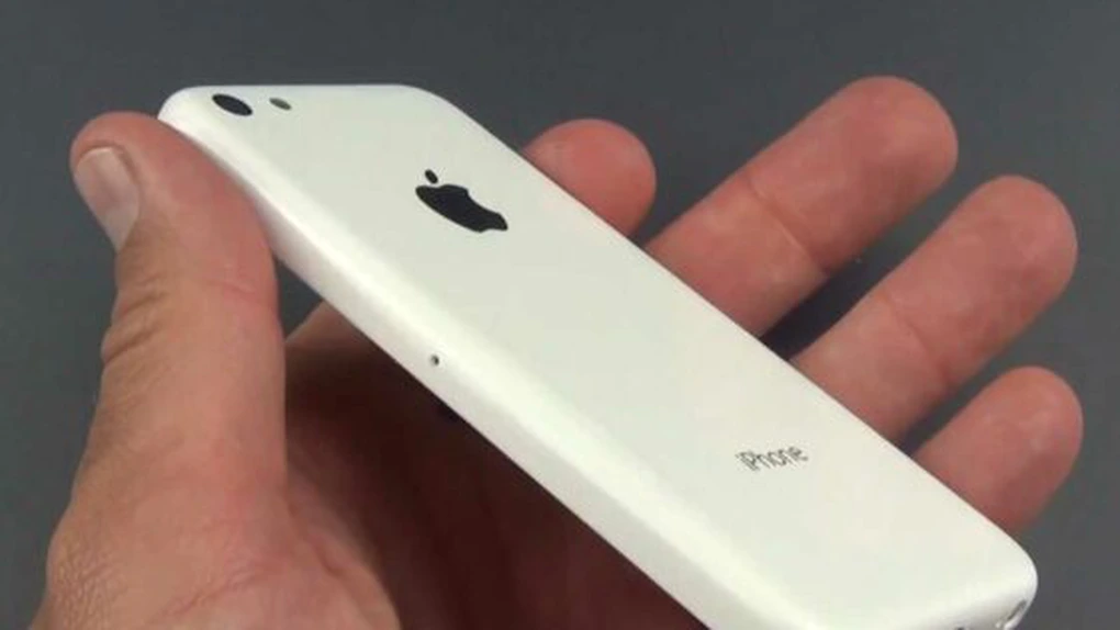 Apple a cerut unui furnizor din China să livreze două modele iPhone noi începând din septembrie