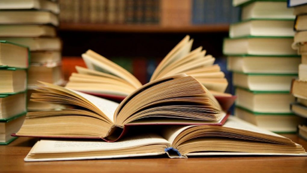 Cum se adaptează editurile la criză:scad tirajele şi cresc numărul de titluri