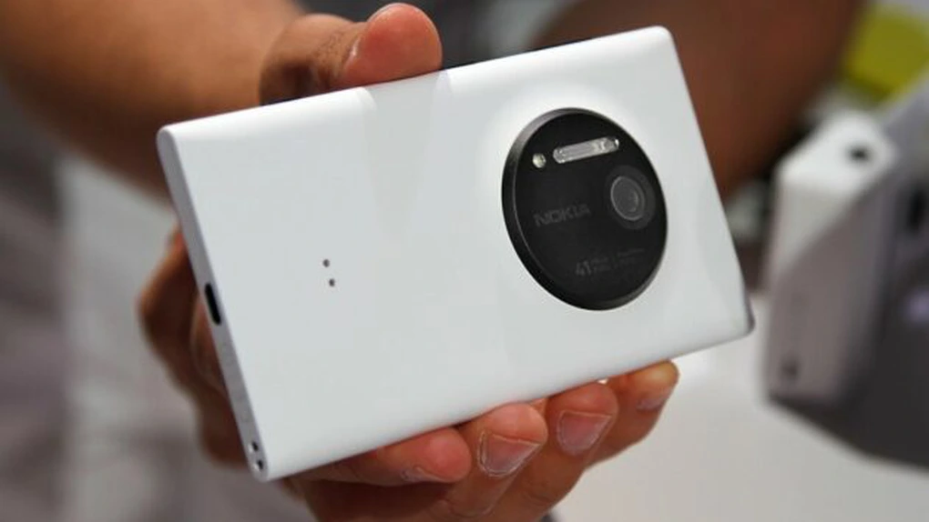 A fost lansat oficial Nokia Lumia 1020, telefonul cu cameră de 41 MP