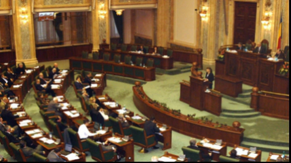 Camera Deputaţilor: Votul asupra moţiunii simple pe tema privatizării CFR Marfă va fi dat marţi