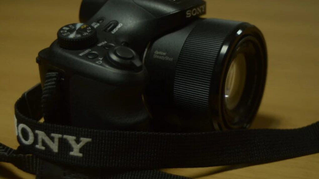 Sony DSC HX-300, un nou challenger la clasa COMPACTĂ