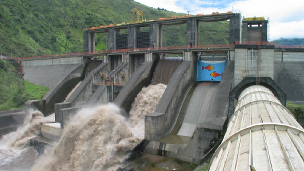 Guvernul ar putea interzice realizarea de hidrocentrale la înălţimi peste 800 de metri. Hidroelectrica, obligată să abandoneze lucrări începute