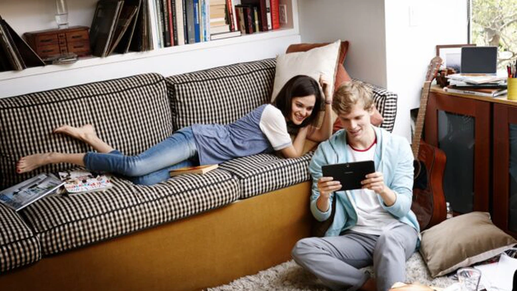 CES 2014 - Samsung lansează tabletele cu rezoluție 2K