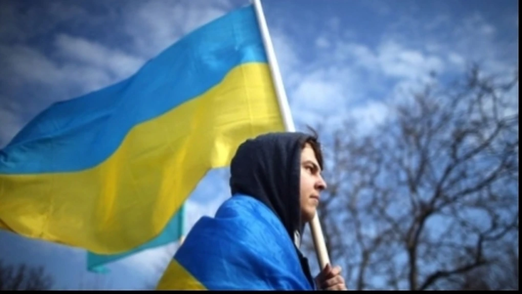 Ucraina: Voluntari se înarmează pentru a lupta împotriva separatiştilor şi ruşilor