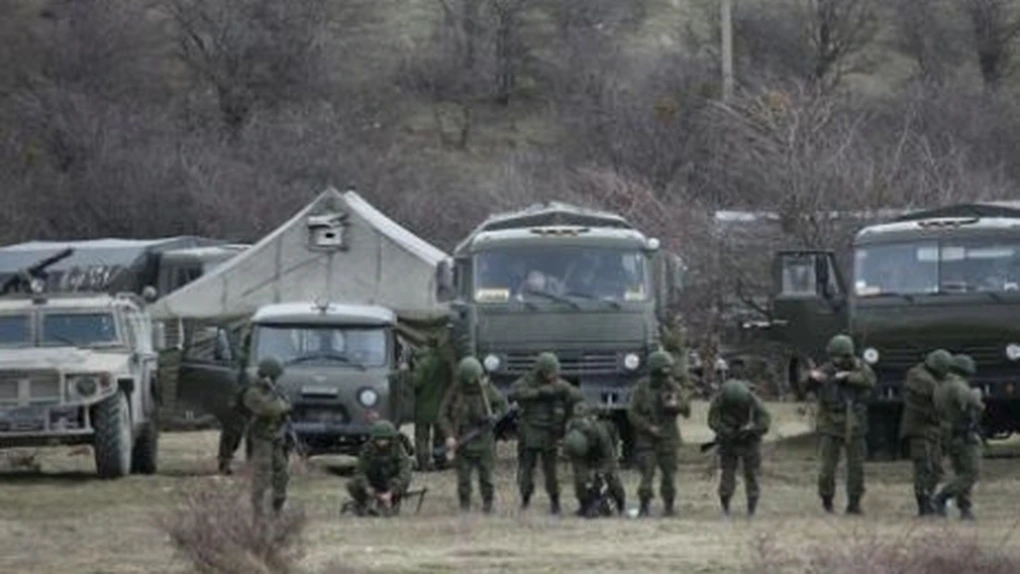 Armata ucraineană a încercuit oraşul Slaviansk şi ofensiva continuă, anunţă preşedintele Turcinov