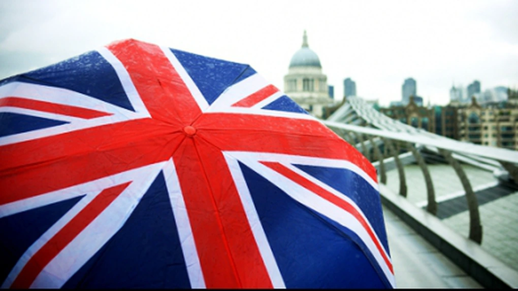 Marea Britanie a strâns 200 milioane de lire sterline din vânzarea de obligaţiuni islamice