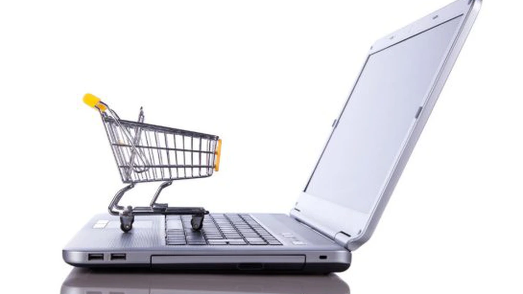 Ce produse cumpără românii cel mai des online