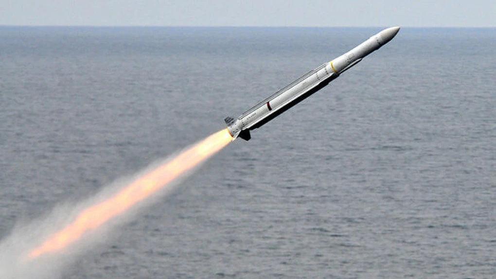 Rusia anunţă testarea cu succes a unei rachete balistice