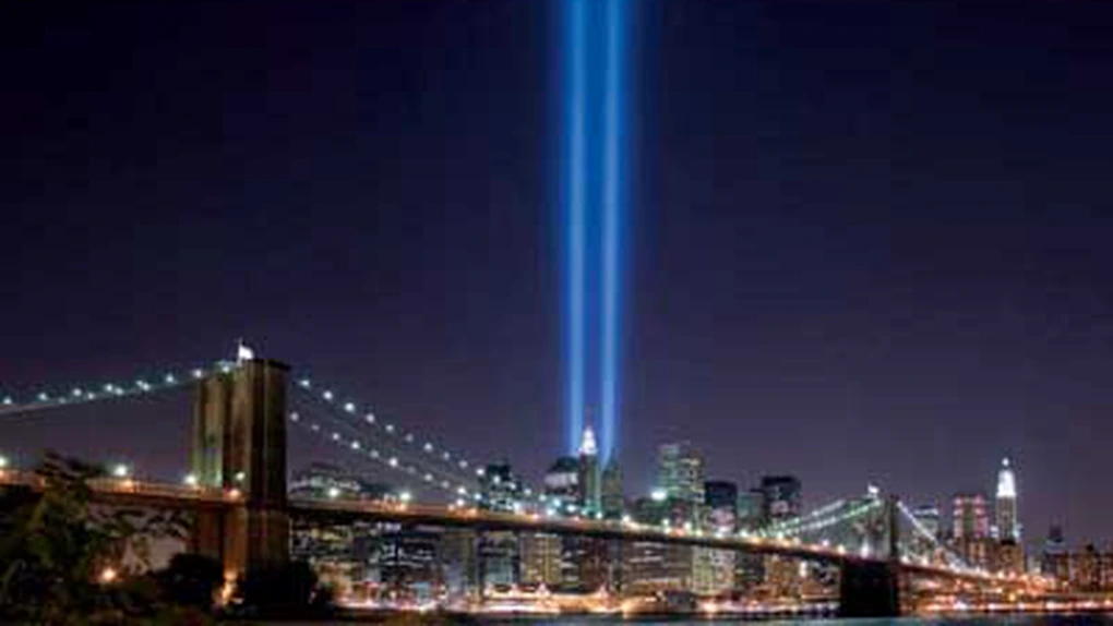 Atentatele de la 11 septembrie 2001: Obama îi îndeamnă pe americani să nu cedeze niciodată în faţa fricii