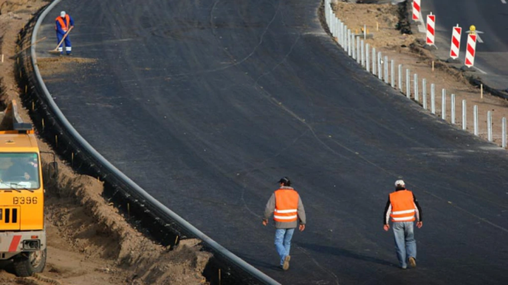 Rus: România va finaliza 50 de kilometri de autostradă anul acesta şi 200 de kilometri, în 2016