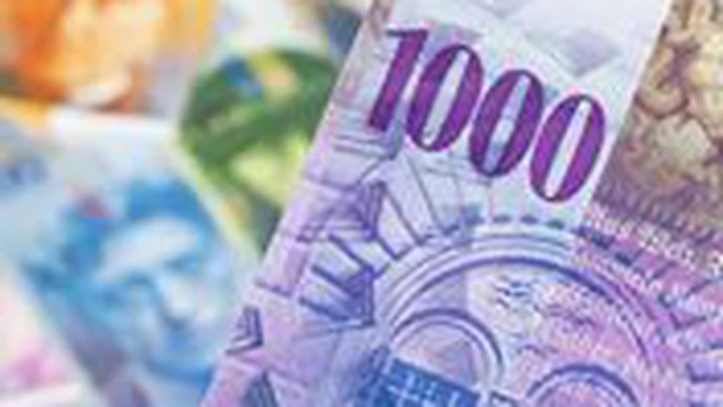 Francul şi dolarul cresc, pe piaţa interbancară. Euro rămâne la 4,44 lei