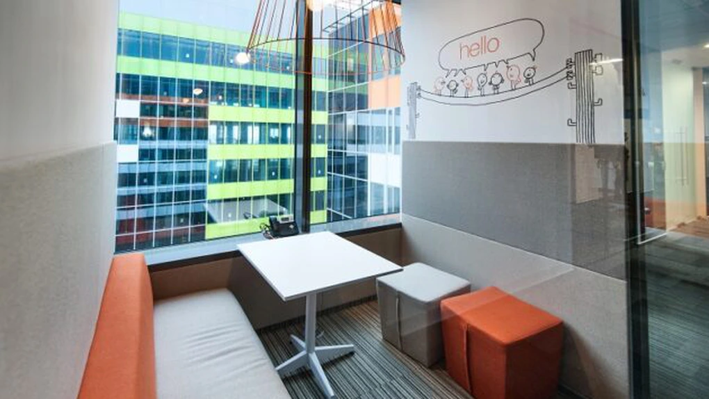 Cum arată noul sediul al Orange România în care muncesc 1.600 de angajaţi. GALERIE FOTO