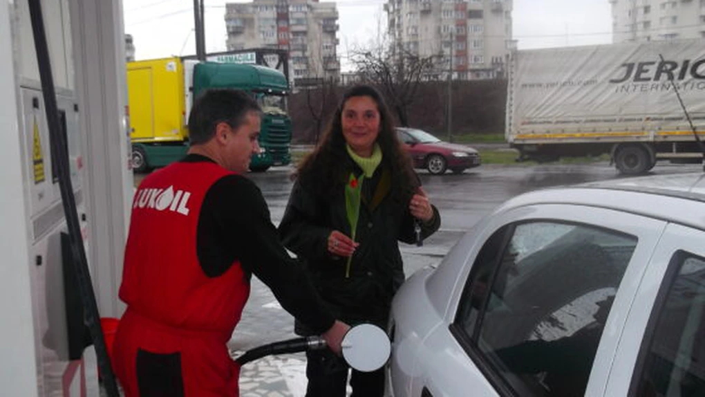 De 8 martie, Lukoil va oferi flori tuturor femeilor care trec prin benzinării