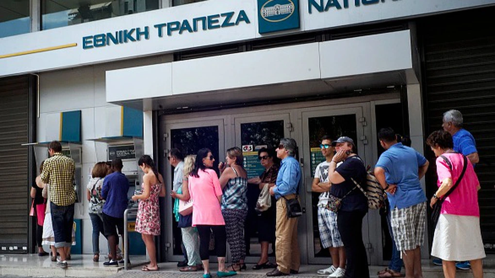 Băncile din Grecia ar putea rămâne închise luni dacă BCE opreşte finanţarea de urgenţă - BBC