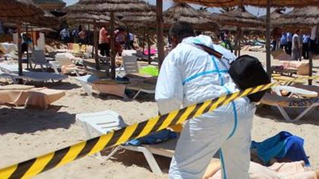Atentatul din Tunisia: Au fost identificate 10 dintre cele 38 de victime